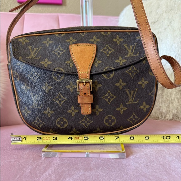 💯 Louis Vuitton Monogram Jeune Fille Canvas Crossbody Bag with Tan Leather Trim - Picture 3 of 16